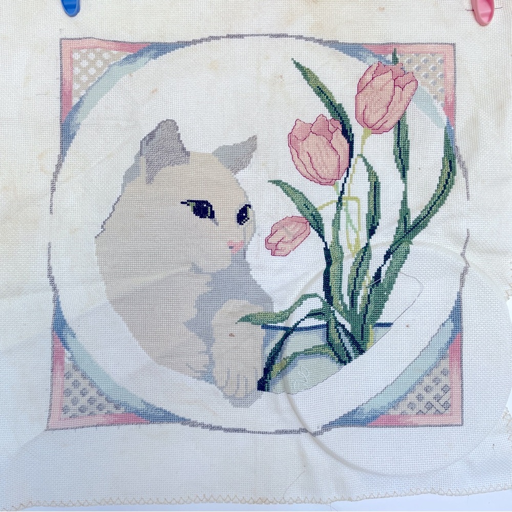 🌟Started🌟 Something Special Candamar Designs Counted Cross Stitch Cat And Tulips